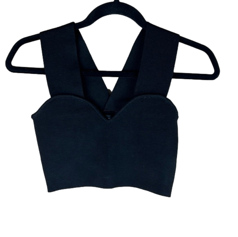 OLIVACEOUS Black Crop Tank top